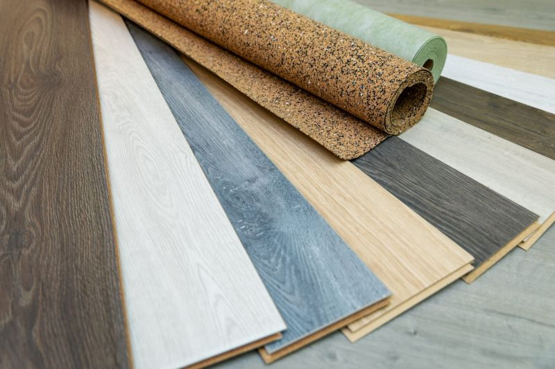 Vai zem lamināta grīdas var izmantot paklāju polsterējumu?