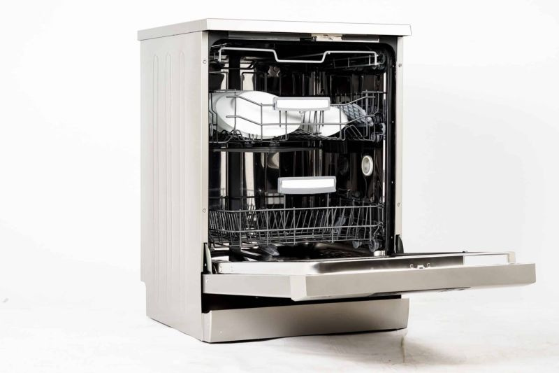 Kā pieslēgt pārnēsājamu trauku mazgājamo mašīnu izvelkamam jaucējkrānam