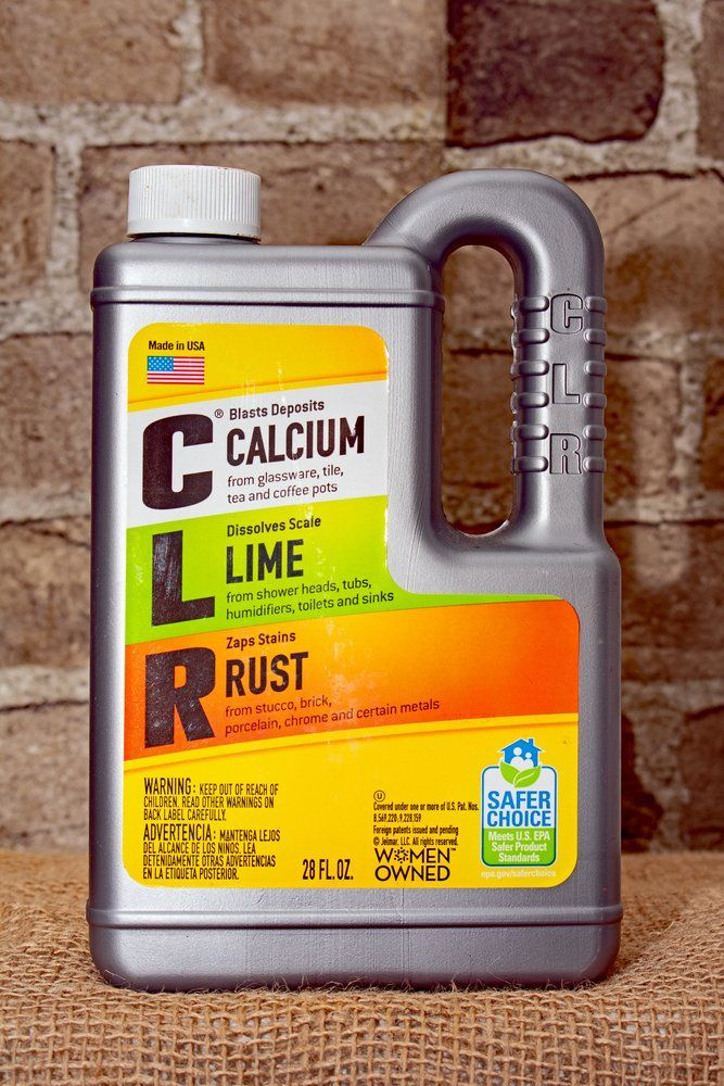 Lime-A-Way срещу CLR: Кое е по-добро за петна от твърда вода?