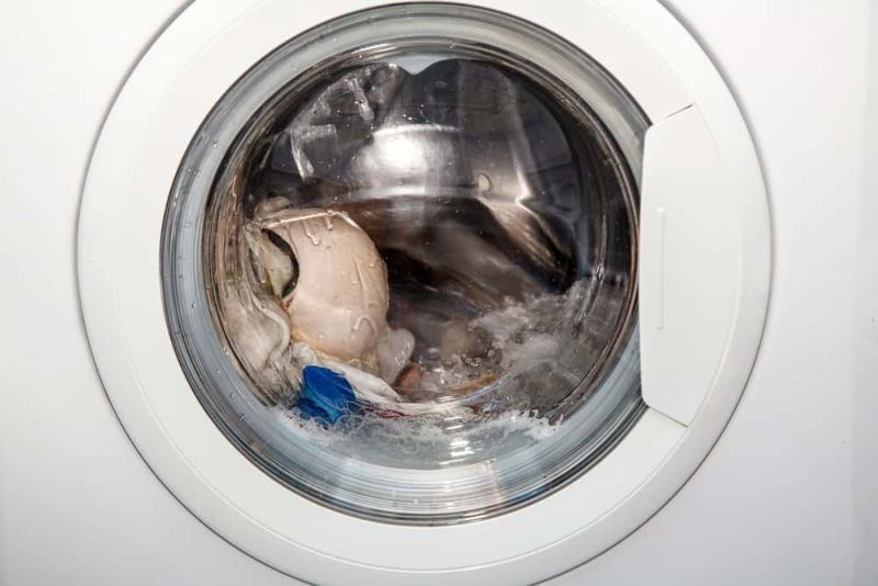 Vaskemaskine tømmer ikke helt ud? (Mulige årsager og rettelser)