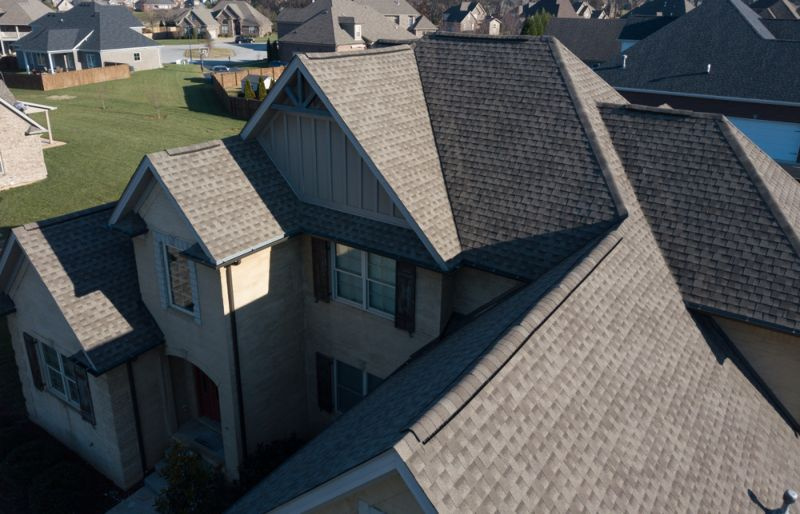 Vroča streha v primerjavi s hladno streho: katera je boljša?